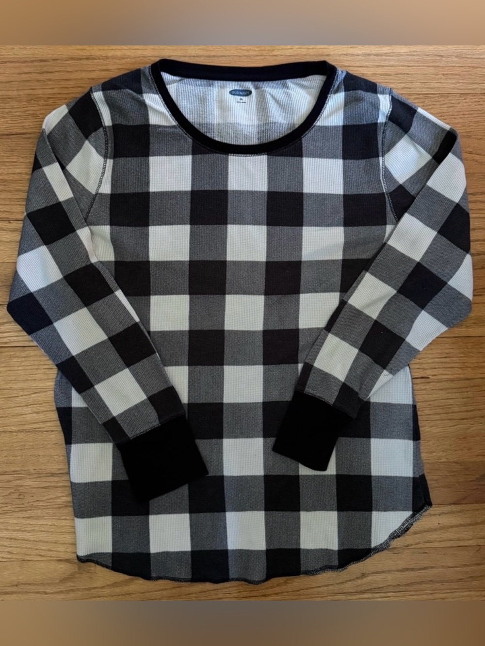 Black and White Checkered Long Sleeve Top